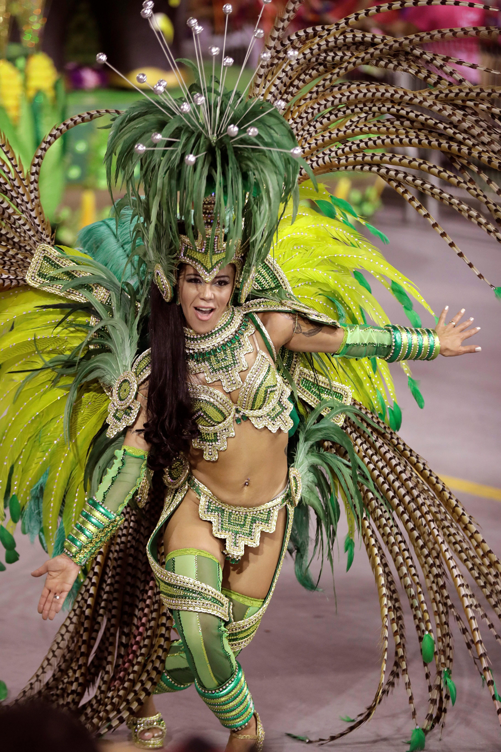 Integrantes de la escuela de samba del Grupo EspecialÂ UnidosÂ deÂ VilaÂ Maria en la celebraciÃ³n del pasado domingo del carnaval en el sambÃ³dromo de AnhembÃ­ en Sao Paulo (Brasil).